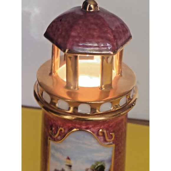 2004 Thomas Kinkade Painter of Light “Victorian Light” Lighthouse Lamp - Picture 8 of 9
